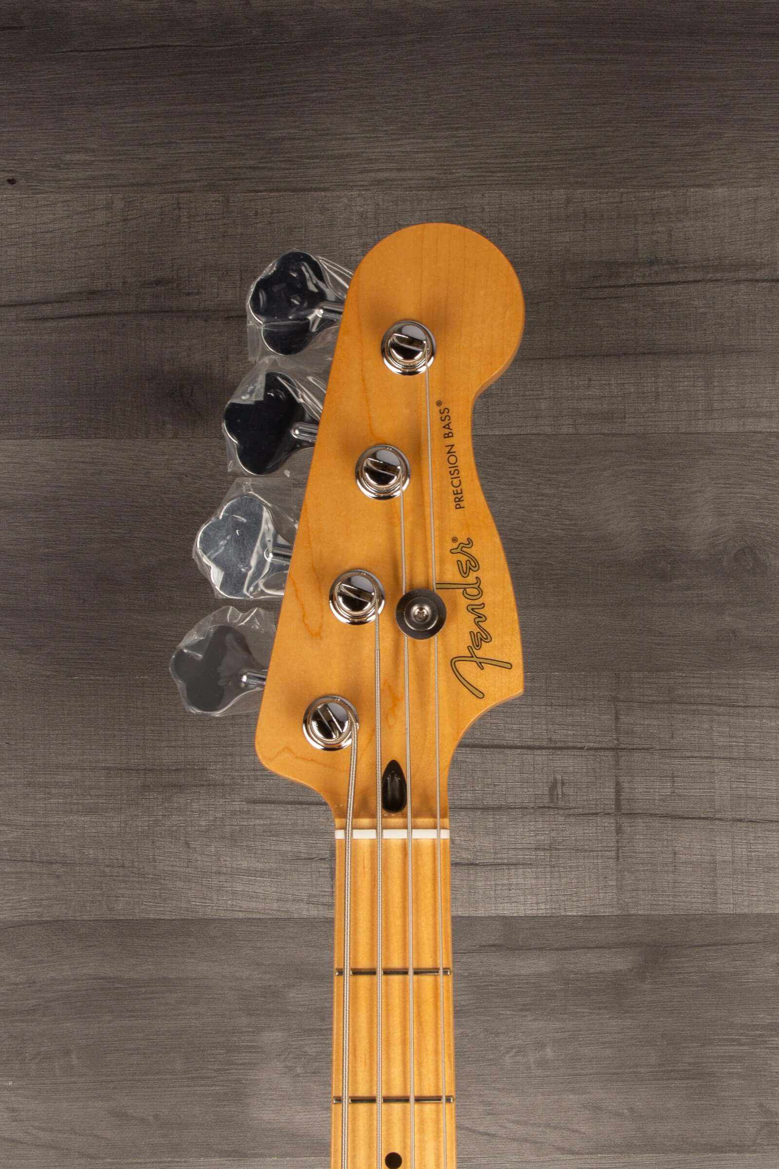 Fender Limited Edition Player Precision Bass Guitar, Maple Fingerboard - British Racing Green