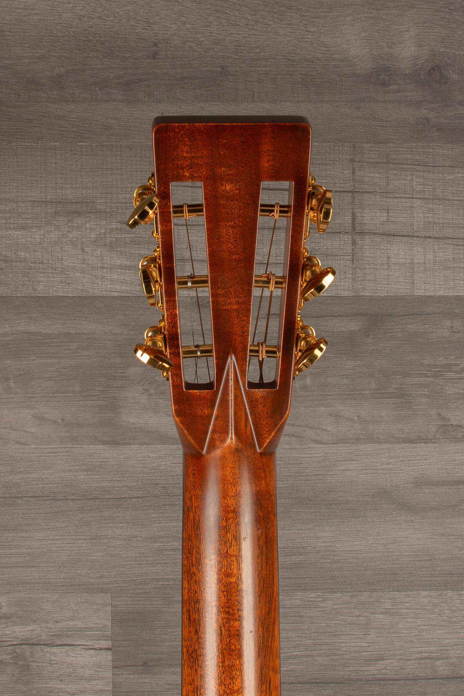 Martin 00-28 Modern Deluxe 12 Fret Acoustic Guitar