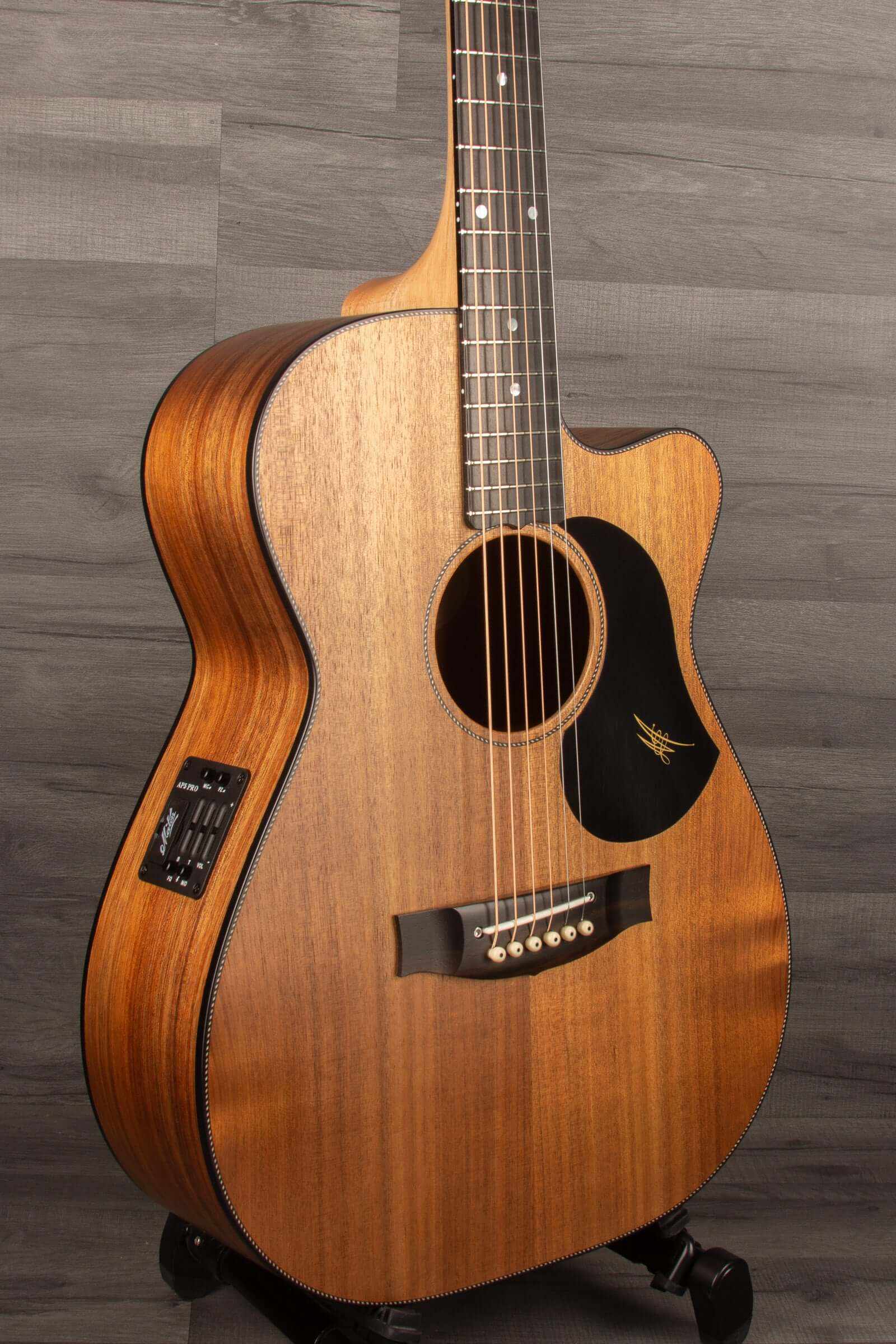 *B Stock - Maton EBW808C Blackwood