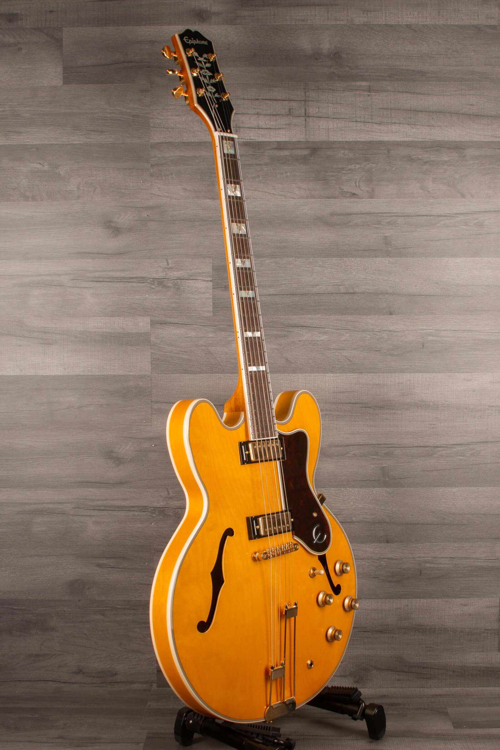 Epiphone Sheraton Electric Guitar - Natural (Incl. Premium Gig Bag)