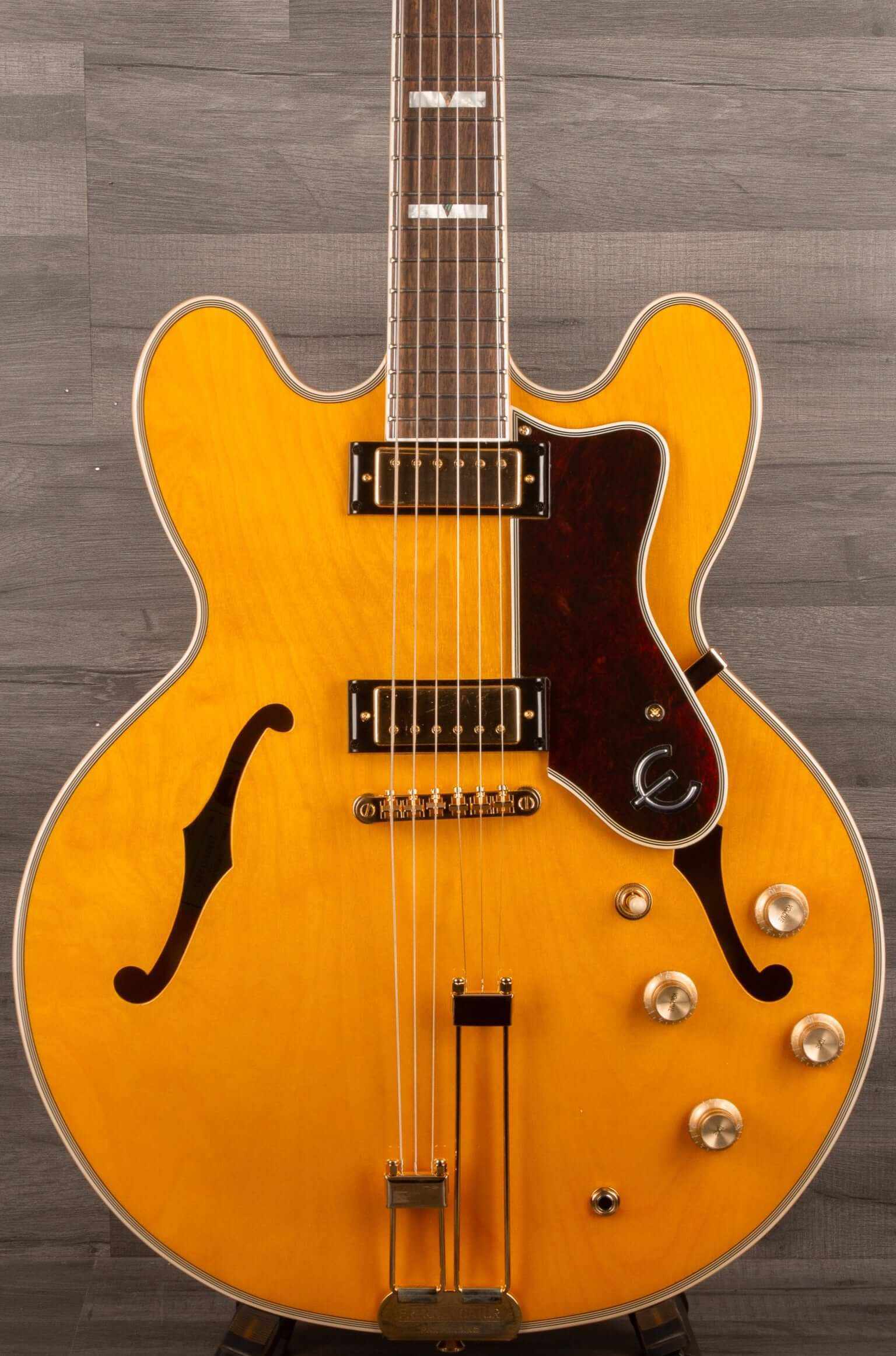 Epiphone Sheraton Electric Guitar - Natural (Incl. Premium Gig Bag)