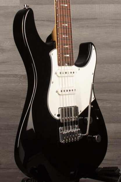 Yamaha Pacifica Professional