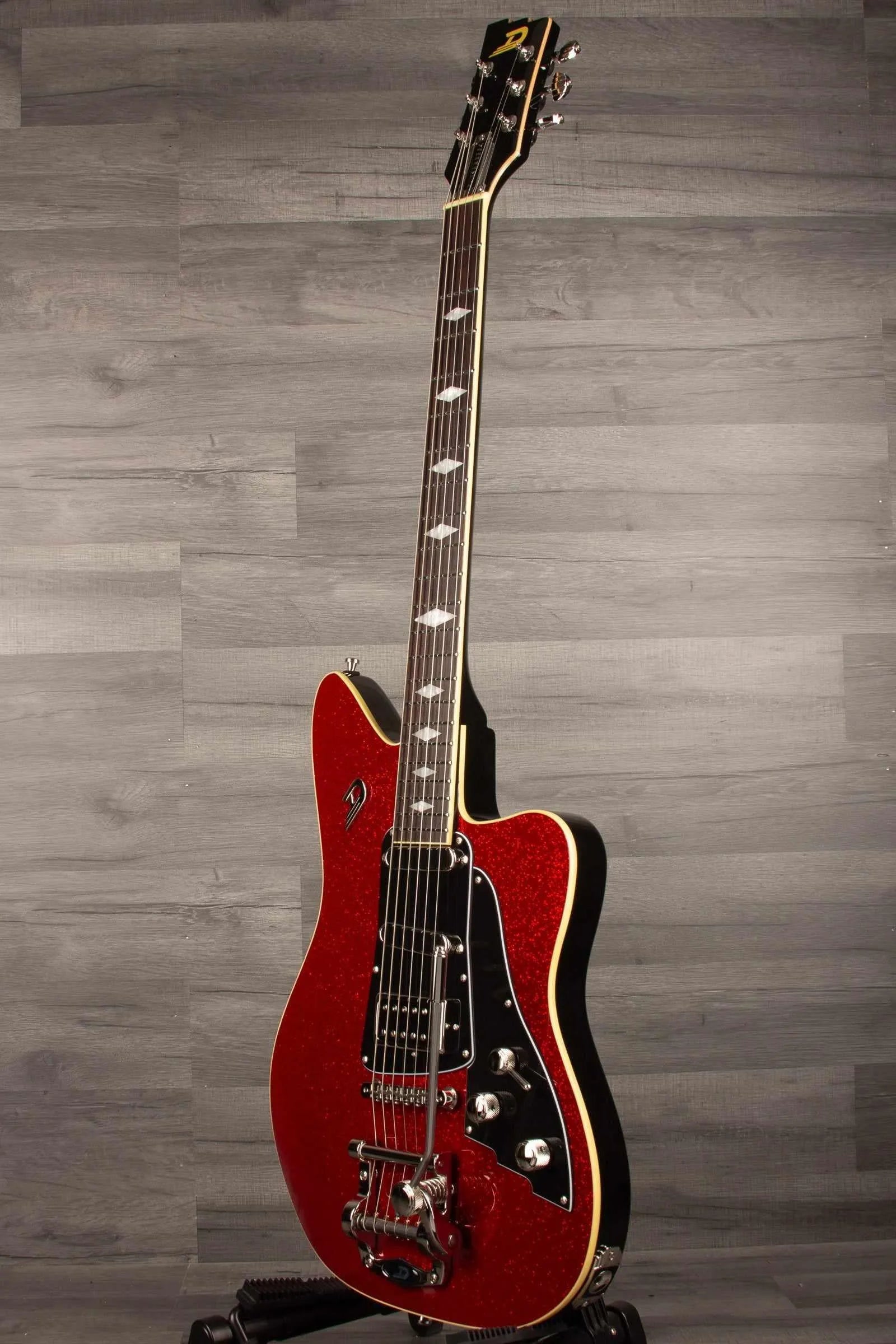 Duesenberg Paloma Red Sparkle Electric Guitar (Includes gig bag) - MusicStreet