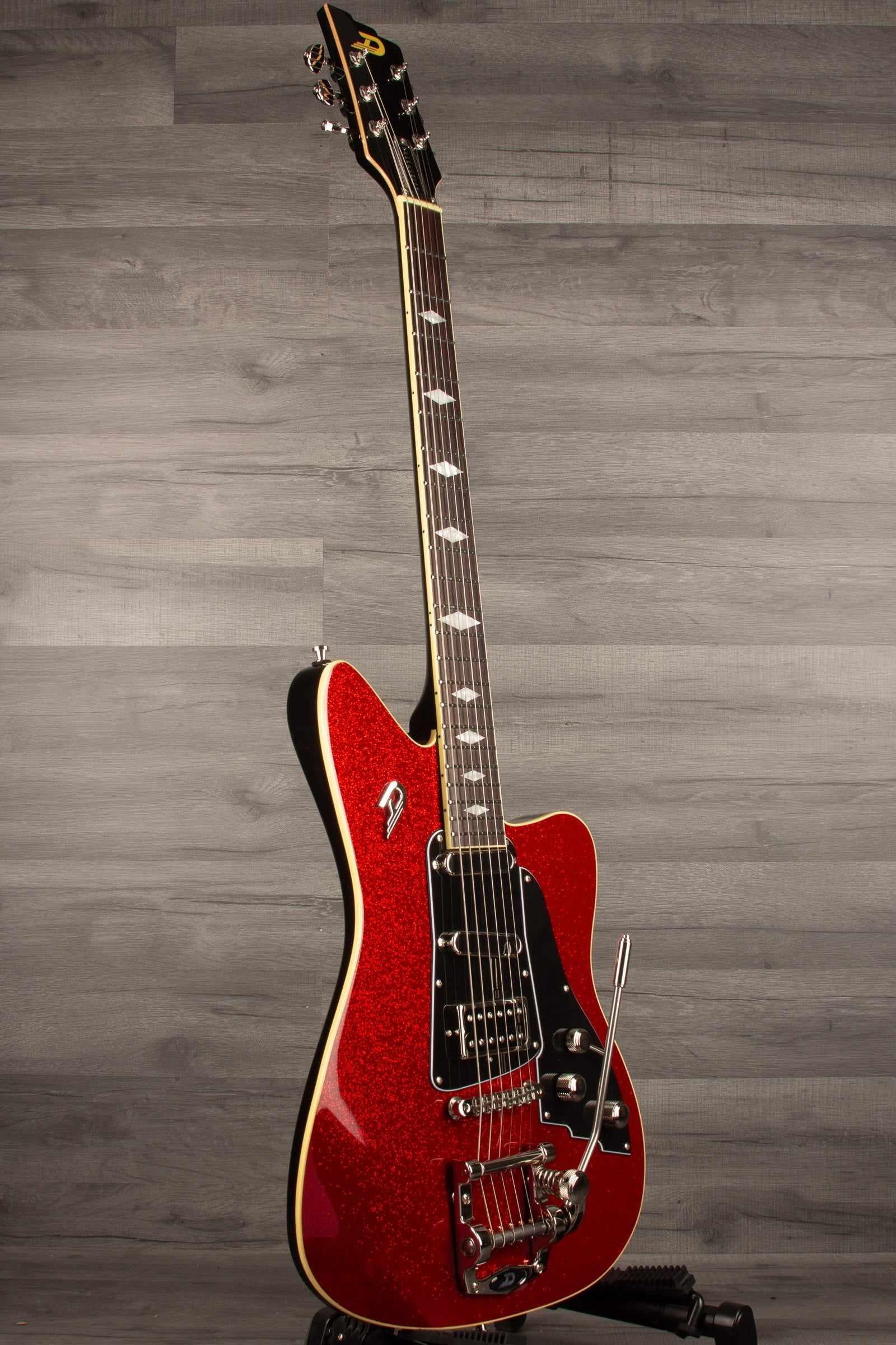 Duesenberg Paloma Red Sparkle Electric Guitar (Includes Hard Case)