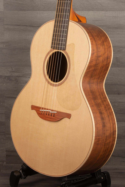 The Lowden S-21 Acoustic Guitar - Sitka Spruce/Walnut