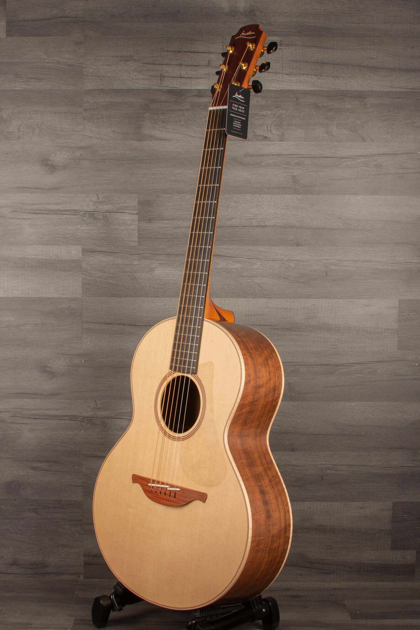 The Lowden S-21 Acoustic Guitar - Sitka Spruce/Walnut