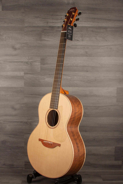 The Lowden S-21 Acoustic Guitar - Sitka Spruce/Walnut
