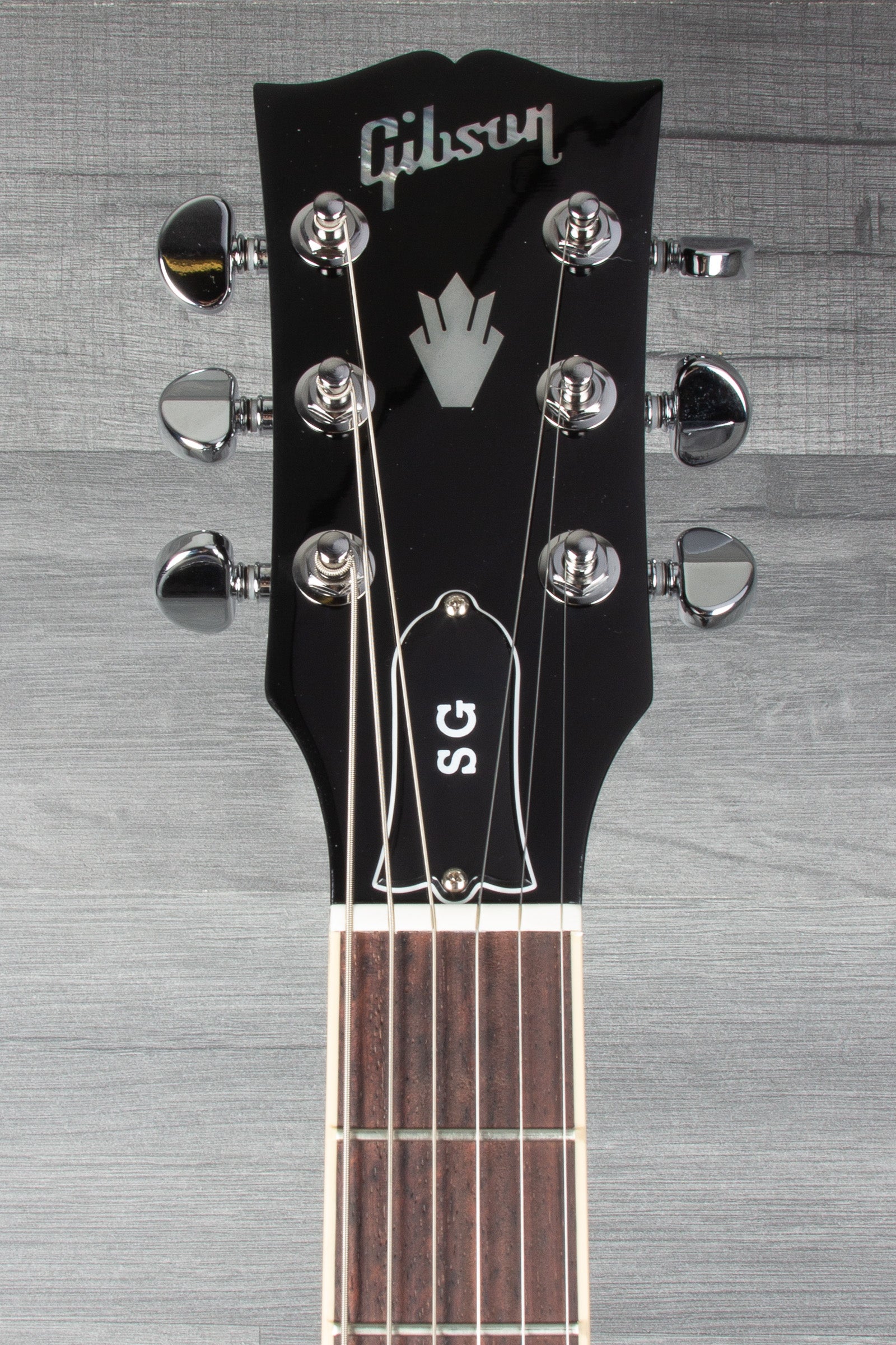 Gibson SG Standard Guitar - Ebony Finish for Enhanced Sound Quality