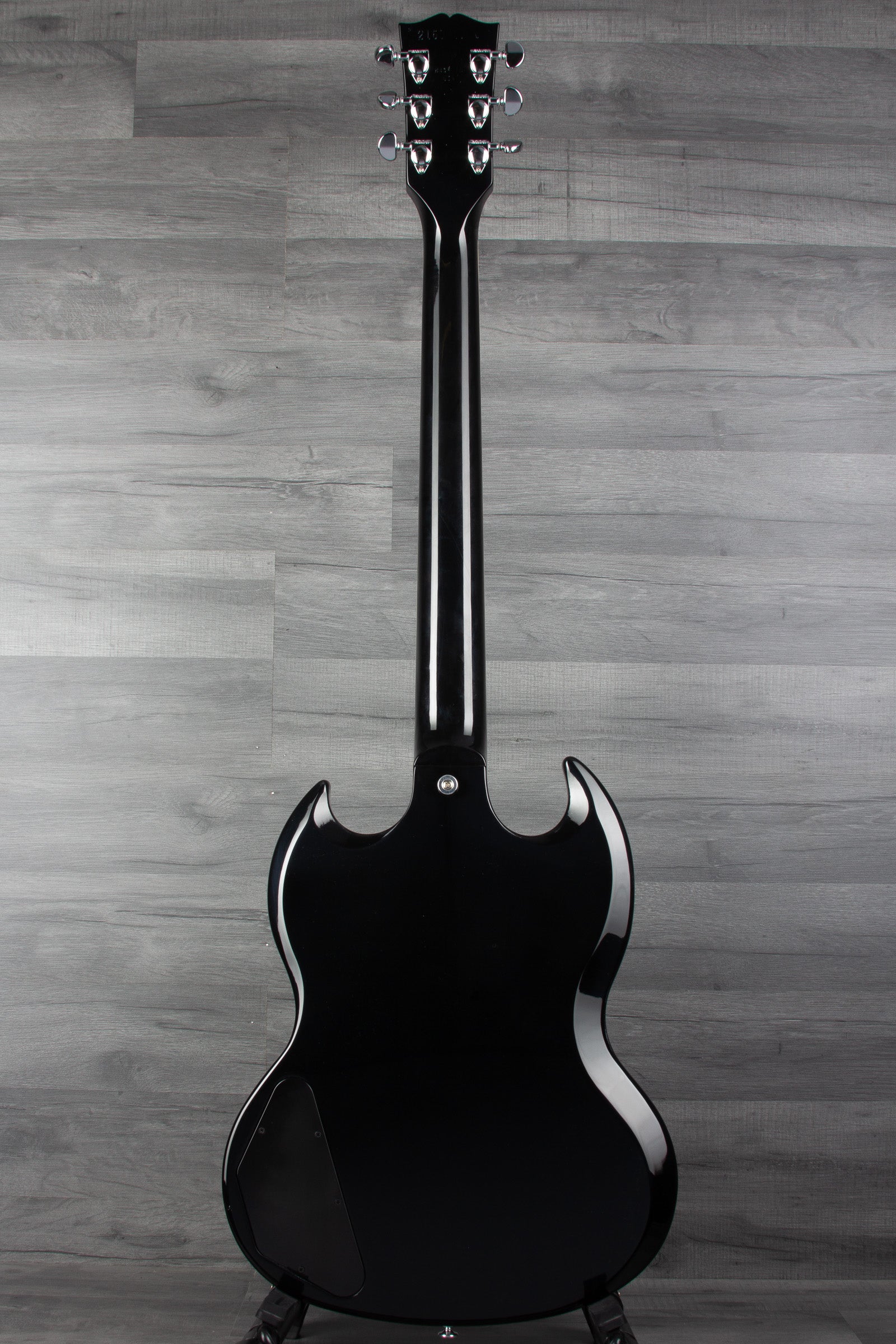 Gibson SG Standard Guitar - Ebony Finish for Enhanced Sound Quality