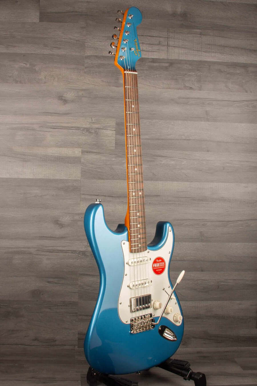 Squier FSR Classic Vibe 60s Stratocaster HSS LRL Parchment PG Lake Placid Blue