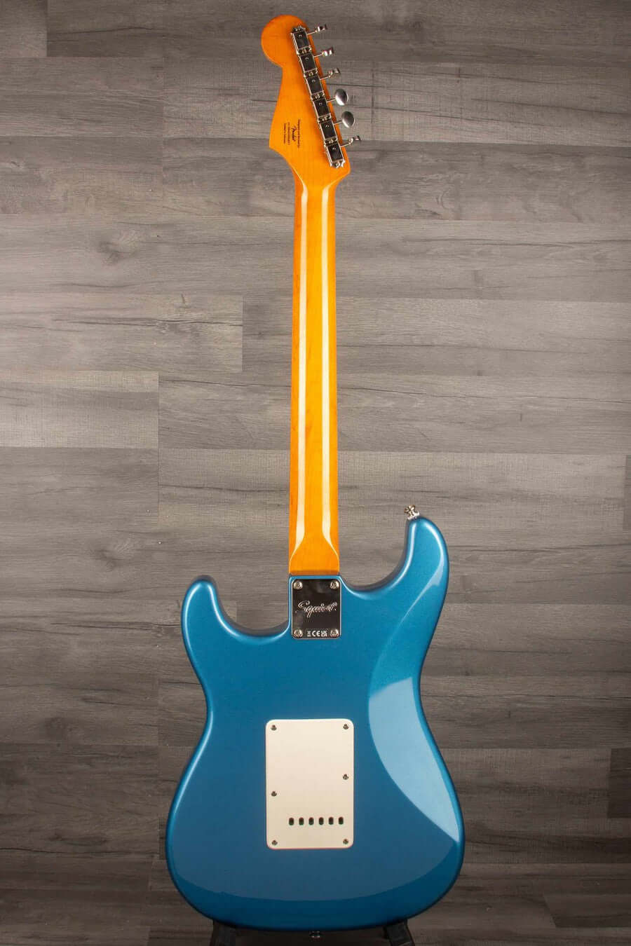 Squier FSR Classic Vibe 60s Stratocaster HSS LRL Parchment PG Lake Placid Blue