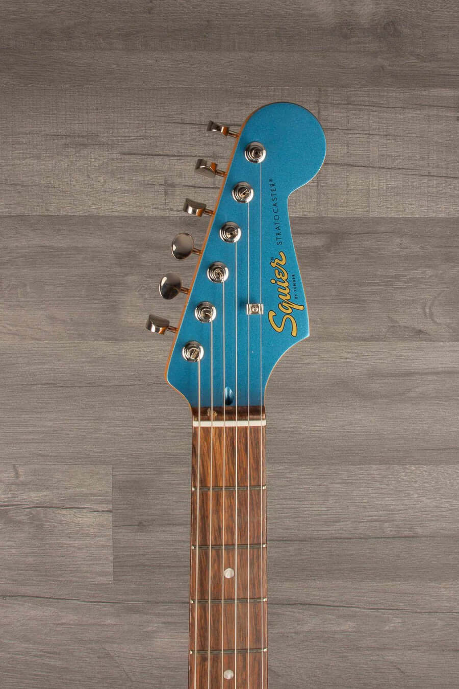 Squier FSR Classic Vibe 60s Stratocaster HSS LRL Parchment PG Lake Placid Blue