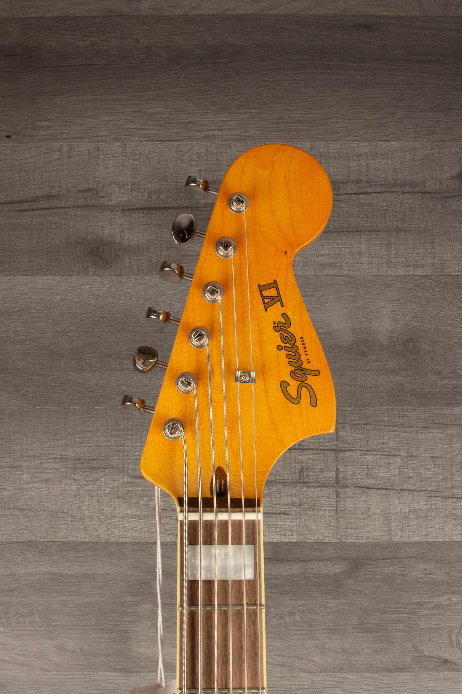 Squier Classic Vibe VI Bass Guitar - Sunburst