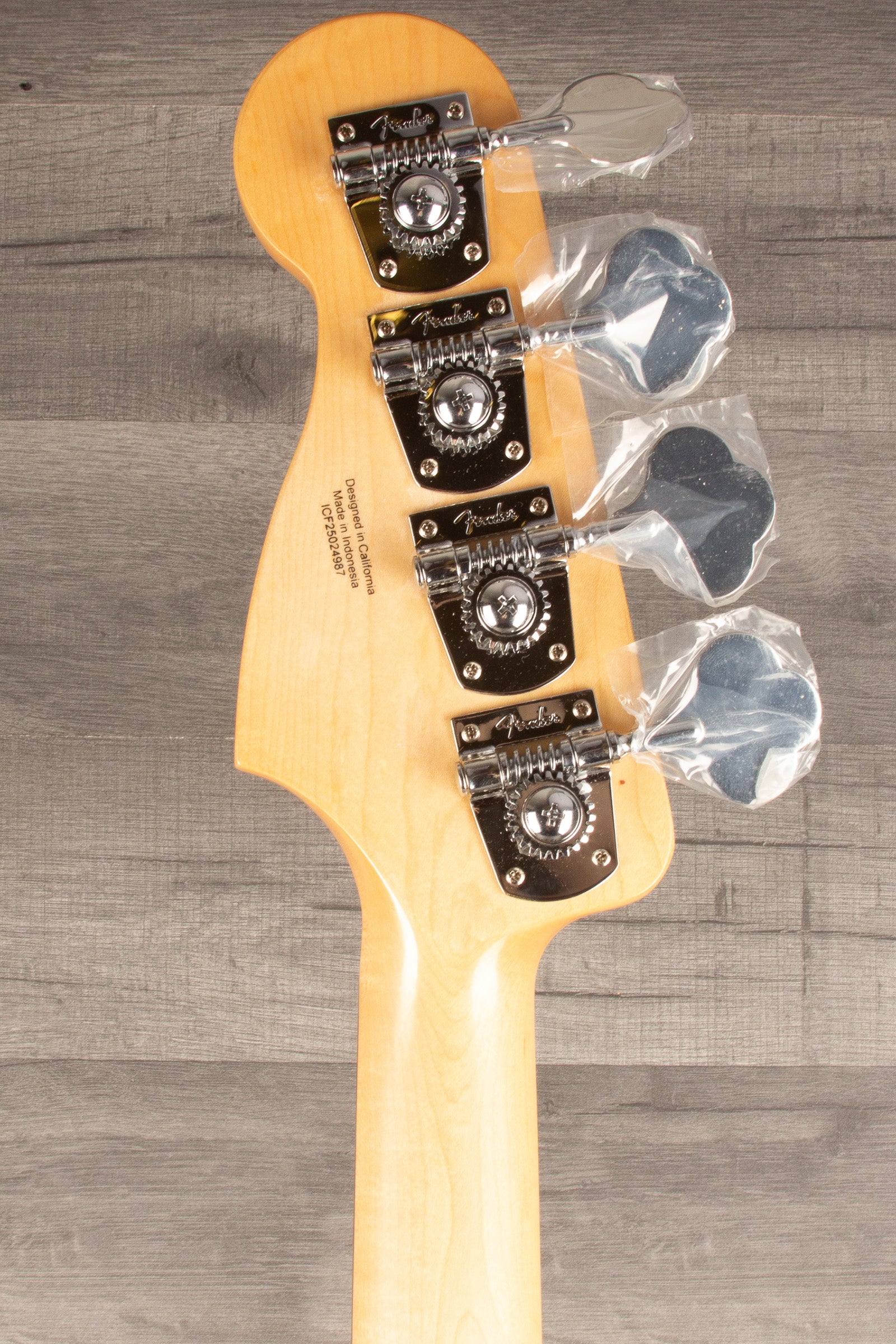 Fender Standard P Bass, Black - MusicStreet