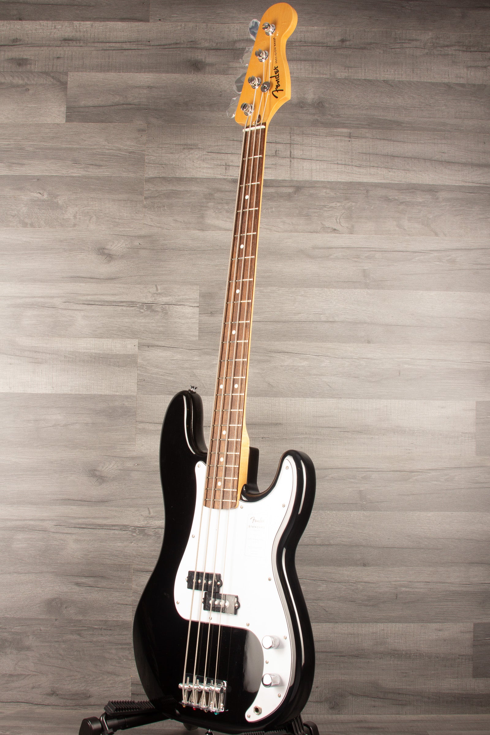 Fender Standard P Bass, Black - MusicStreet