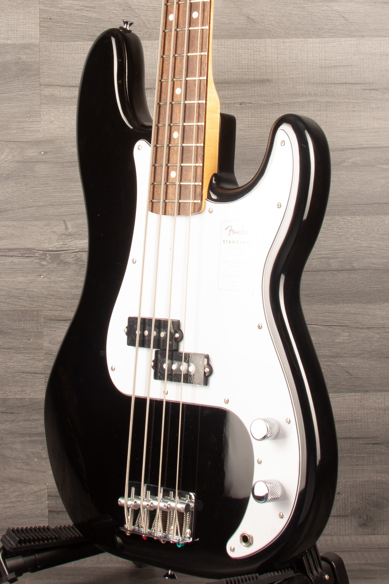 Fender Standard P Bass, Black - MusicStreet