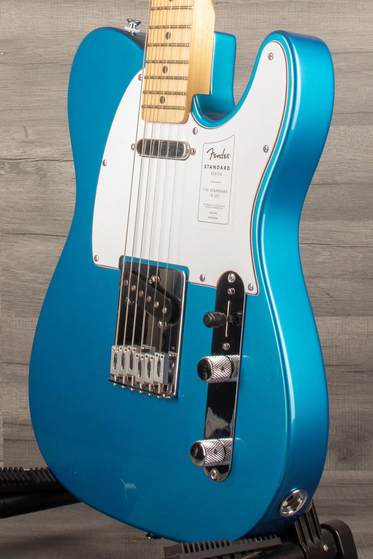 Fender Standard Telecaster®, Maple Fingerboard, White Pickguard, Aqua Marine Metallic - MusicStreet