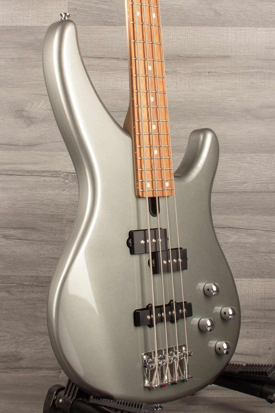 Yamaha TRBX204 Bass, Grey Metallic - MusicStreet