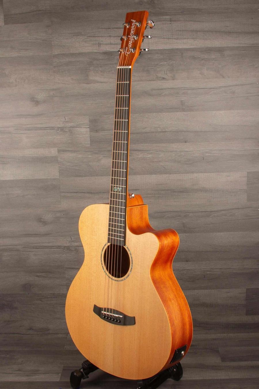 Tanglewood TRGT4CE Roadster GT Super Folk, Solid Top, incl case - MusicStreet
