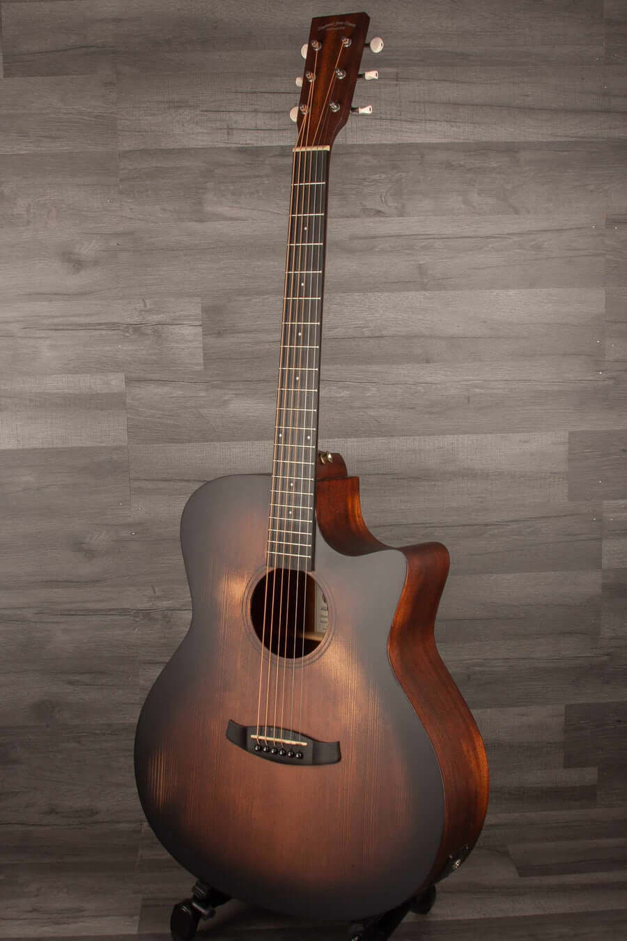 Tanglewood - TW-OT-4VCE - Auld Trinity Venetian Cut