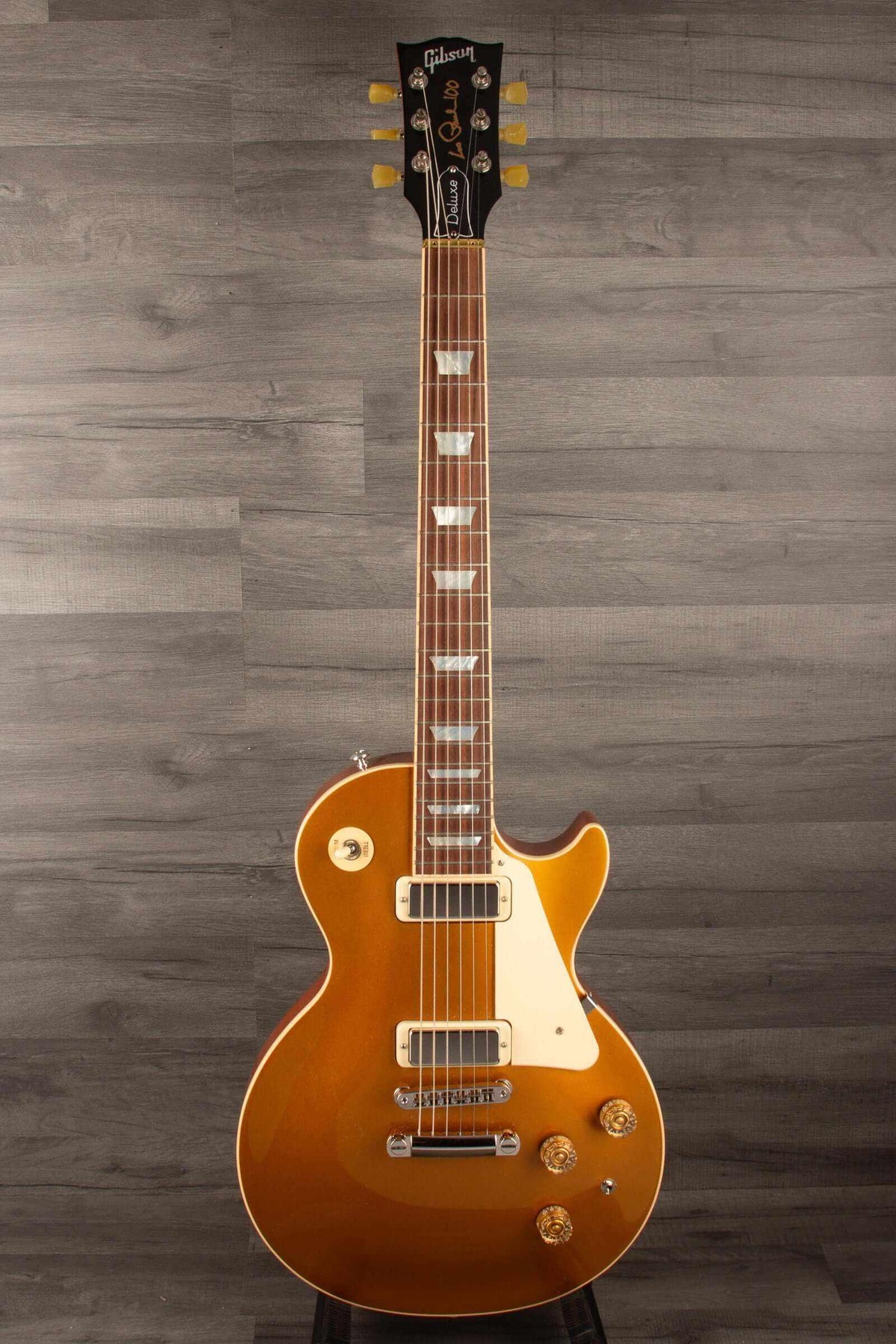 USED - Gibson 2015 Les Paul Deluxe Gold top with G FORCE Tuning and original hard case.