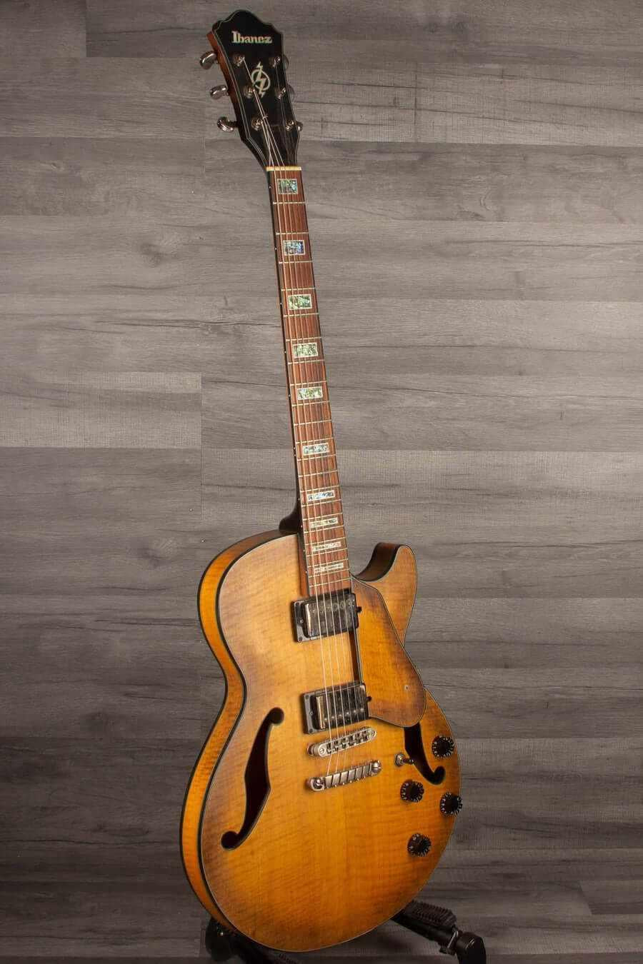 USED - Ibanez AGS83B