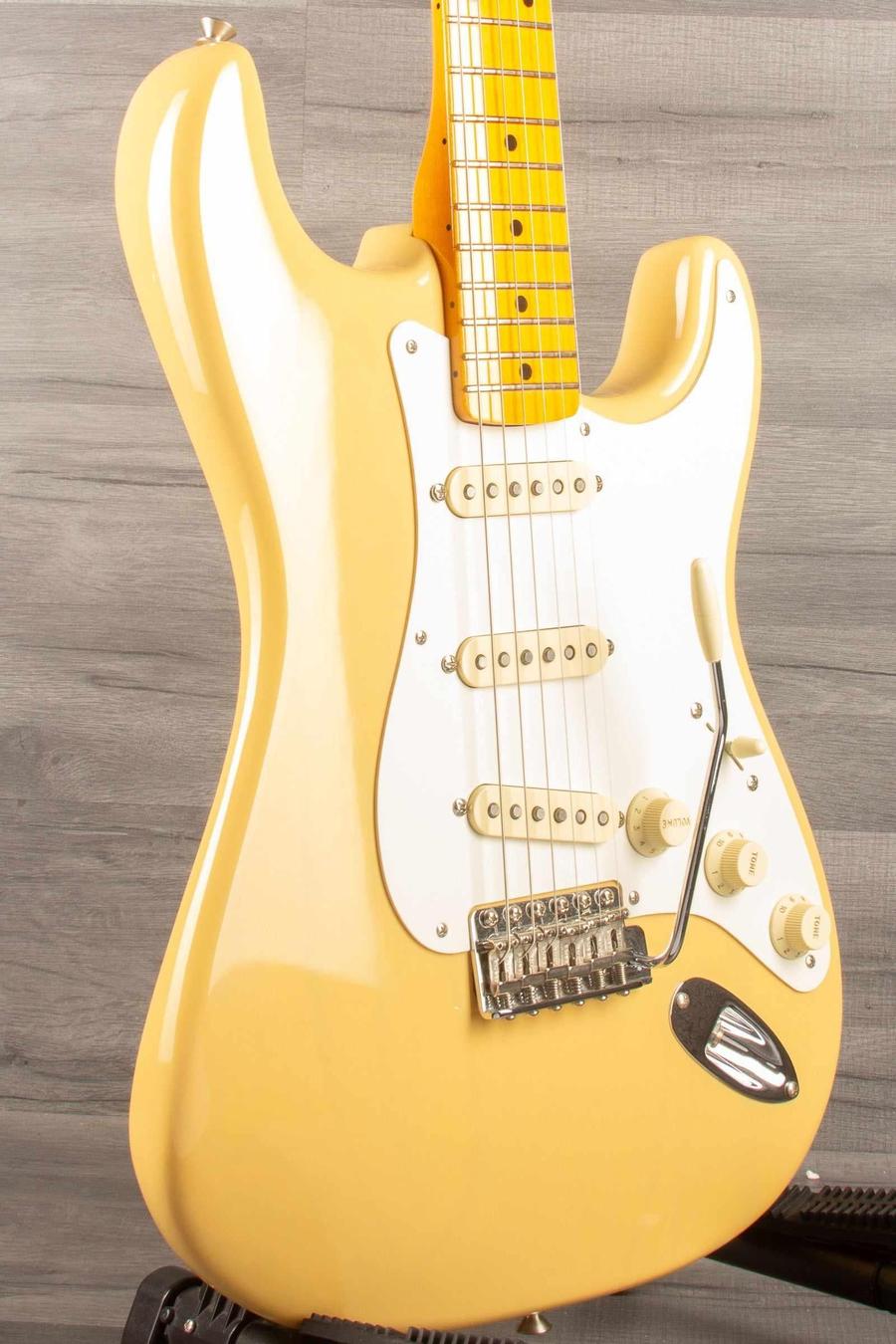 USED - Fender American Vintage Reissue II '57 Vintage blonde Stratocaster - MusicStreet