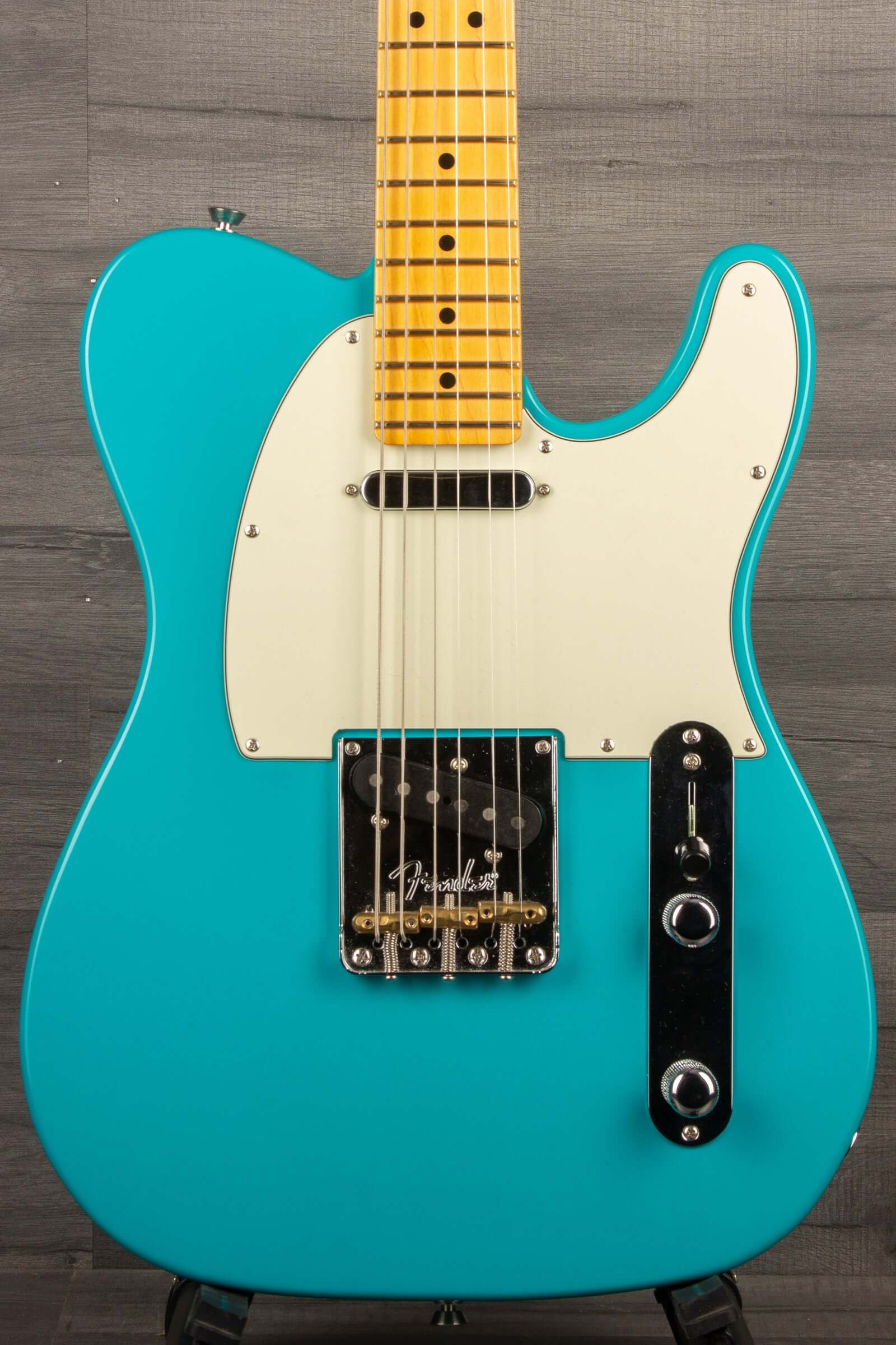 USED - Fender American Professional II Telecaster - Miami Blue, maple neck