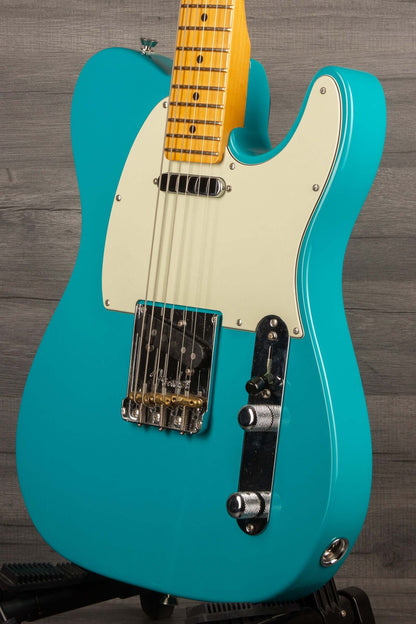 USED - Fender American Professional II Telecaster - Miami Blue, maple neck