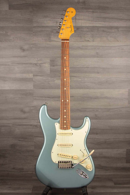 USED - Fender Vintera '60s Stratocaster Ice Blue Metallic
