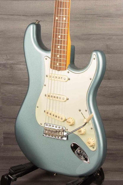 USED - Fender Vintera '60s Stratocaster Ice Blue Metallic