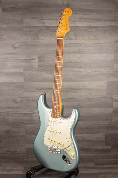 USED - Fender Vintera '60s Stratocaster Ice Blue Metallic