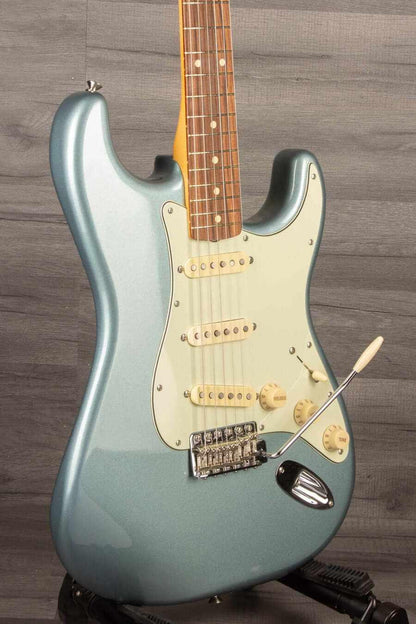 USED - Fender Vintera '60s Stratocaster Ice Blue Metallic