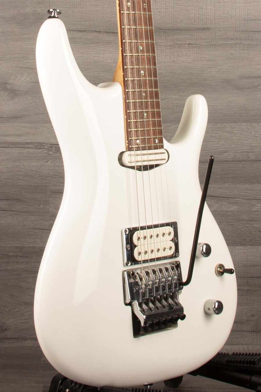 USED - Ibanez JS2400 Electric Guitar White