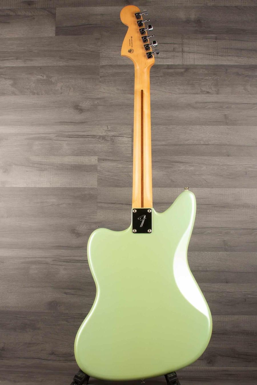 USED - Fender Jaguar  Limited edition Surf pearl - MusicStreet