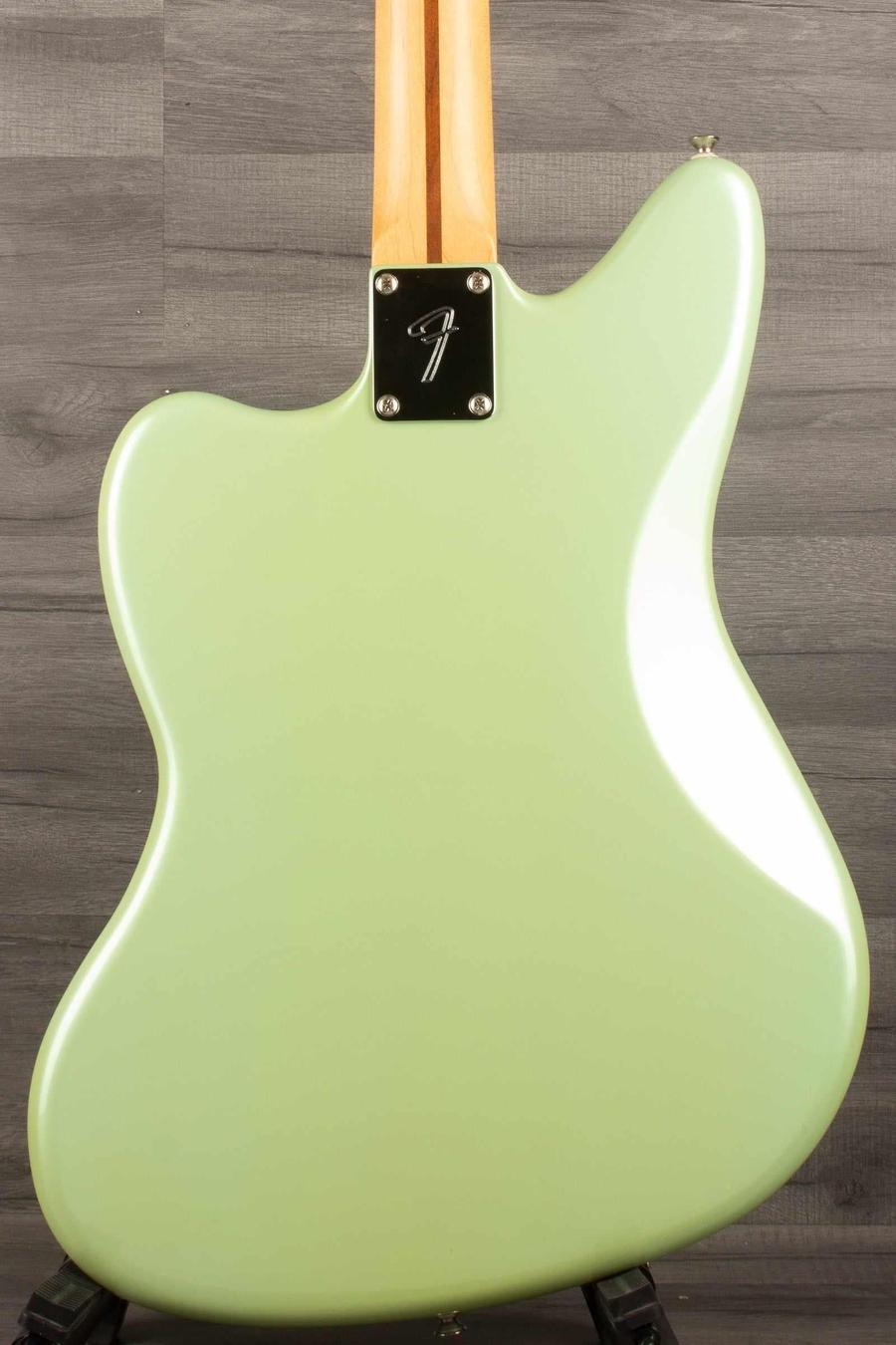 USED - Fender Jaguar  Limited edition Surf pearl - MusicStreet