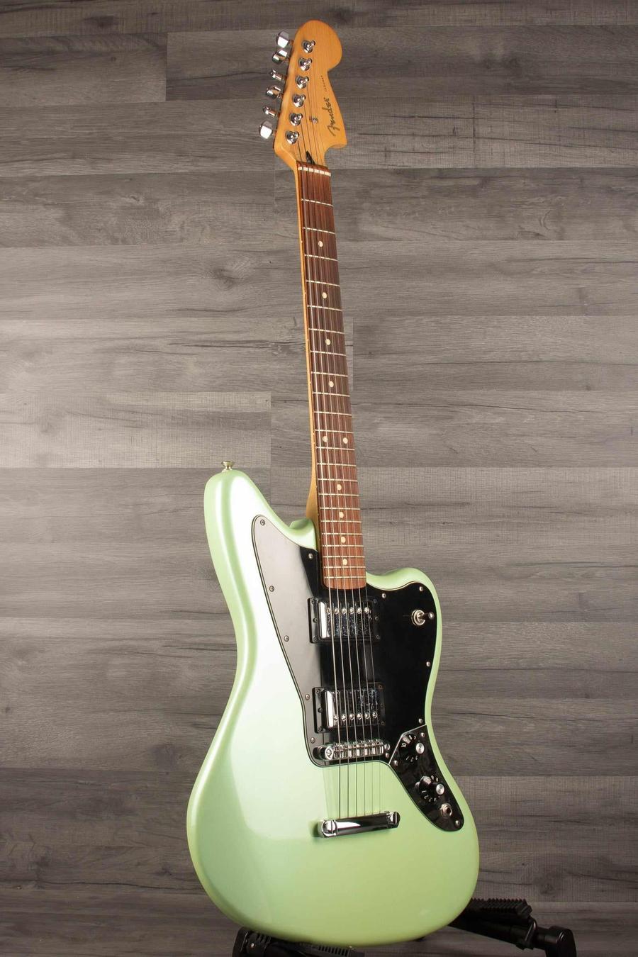 USED - Fender Jaguar  Limited edition Surf pearl - MusicStreet