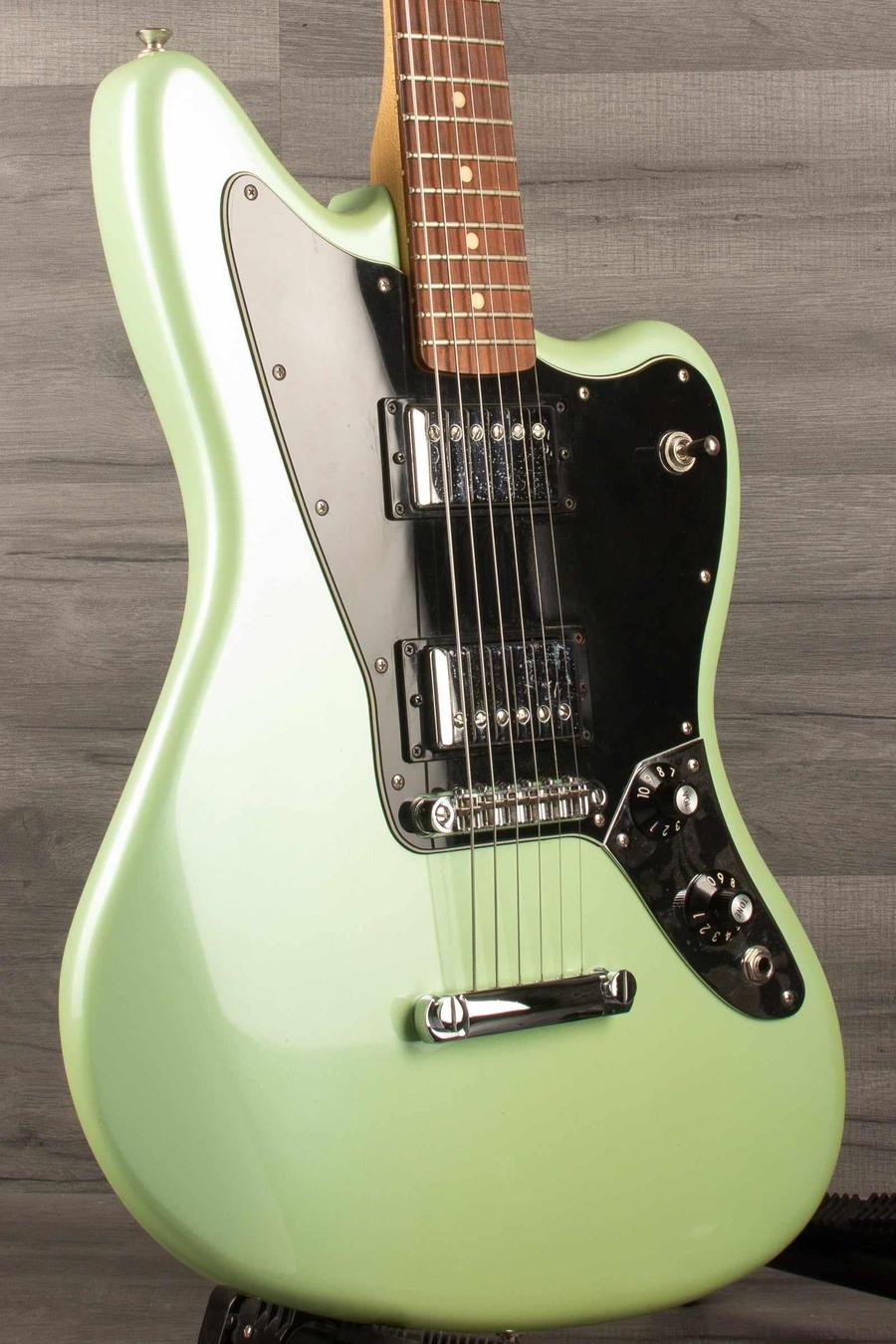 USED - Fender Jaguar  Limited edition Surf pearl - MusicStreet