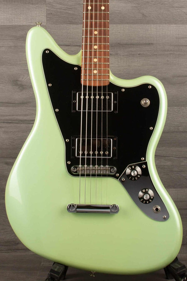 USED - Fender Jaguar  Limited edition Surf pearl - MusicStreet