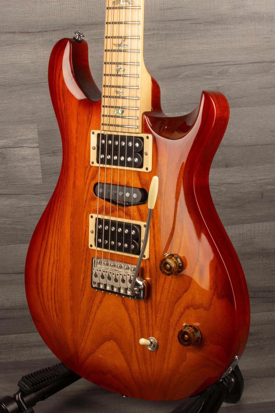 USED - PRS SE - Swamp Ash Special - Vintage Sunburst guitar featuring upgraded locking tuners and original PRS gig bag.