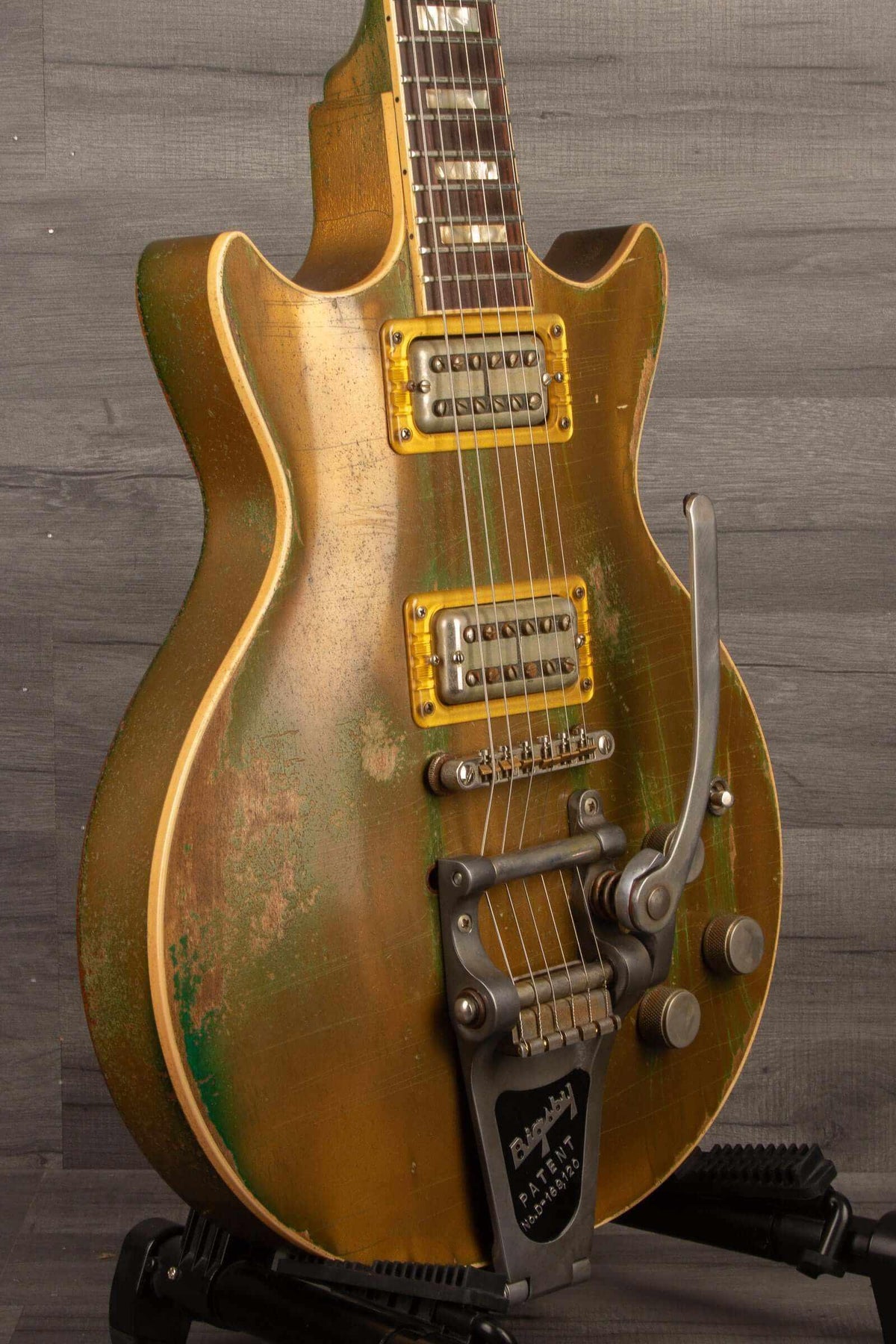 Rock 'n Roll Relics Starfighter - Goldtop heavy relic