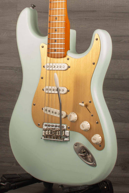 USED - Squier 40th Anniversary Strat Satin Sonic Blue + highwood saddles (inc gig bag)