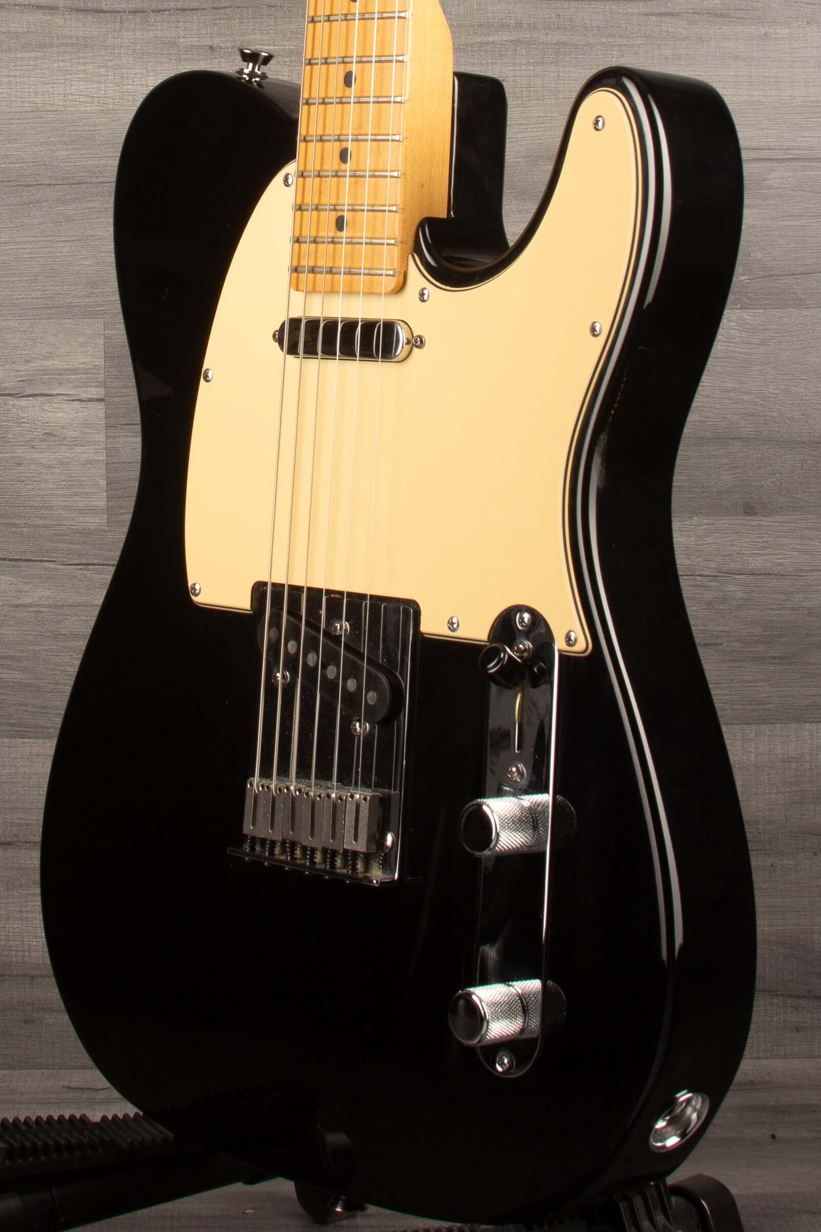 USED 2004 Fender American Standard Telecaster Electric Guitar - Black (Includes Hard Case)