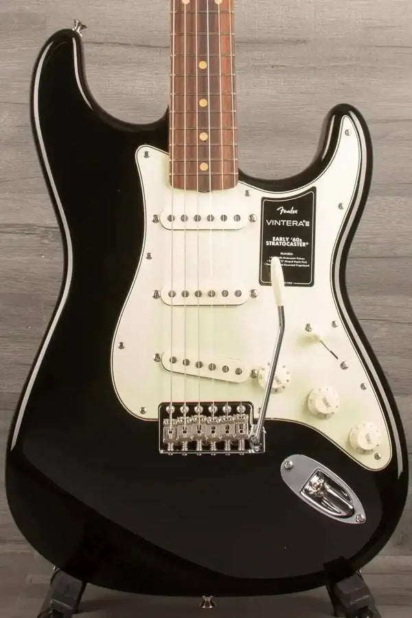 Fender Vintera® III Early '60s Stratocaster®, Rosewood Fingerboard, Black - MusicStreet