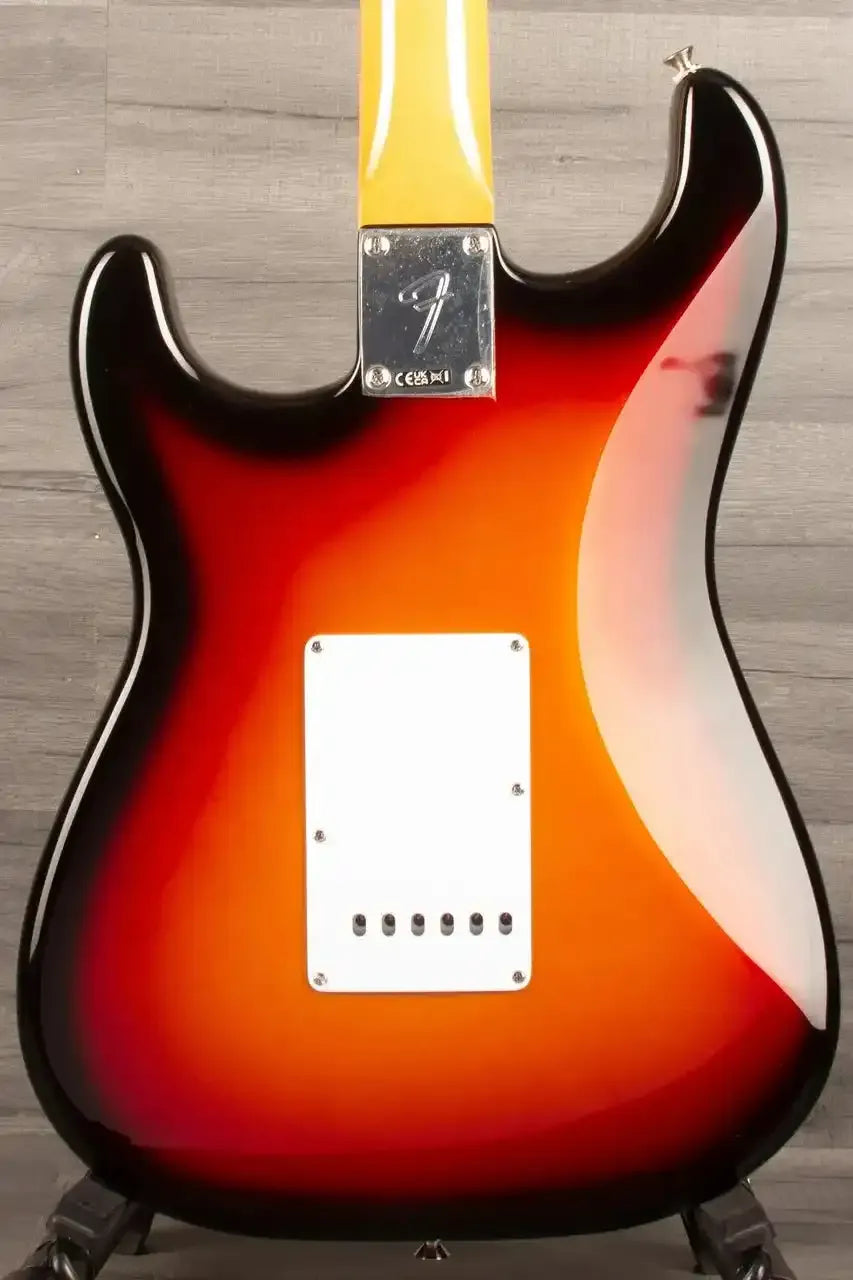 Fender Vintera® III Late '60s Stratocaster®, Rosewood Fingerboard, 3 Tone Sunburst - MusicStreet