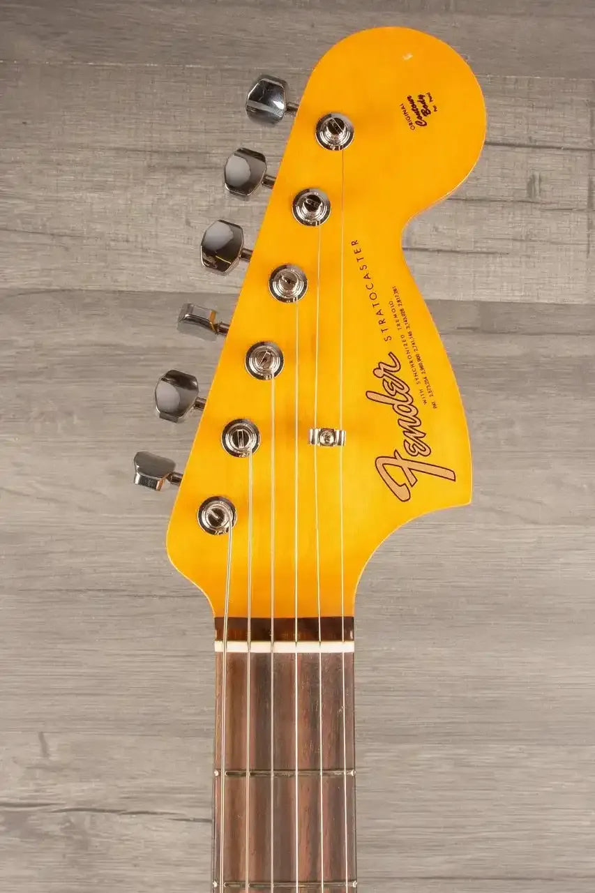 Fender Vintera® III Late '60s Stratocaster®, Rosewood Fingerboard, 3 Tone Sunburst - MusicStreet