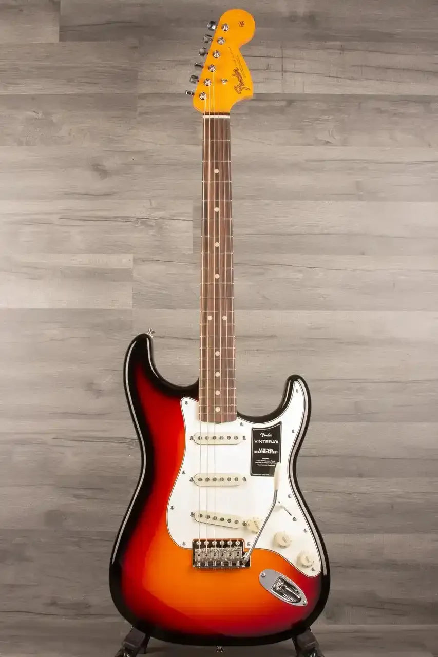 Fender Vintera® III Late '60s Stratocaster®, Rosewood Fingerboard, 3 Tone Sunburst - MusicStreet