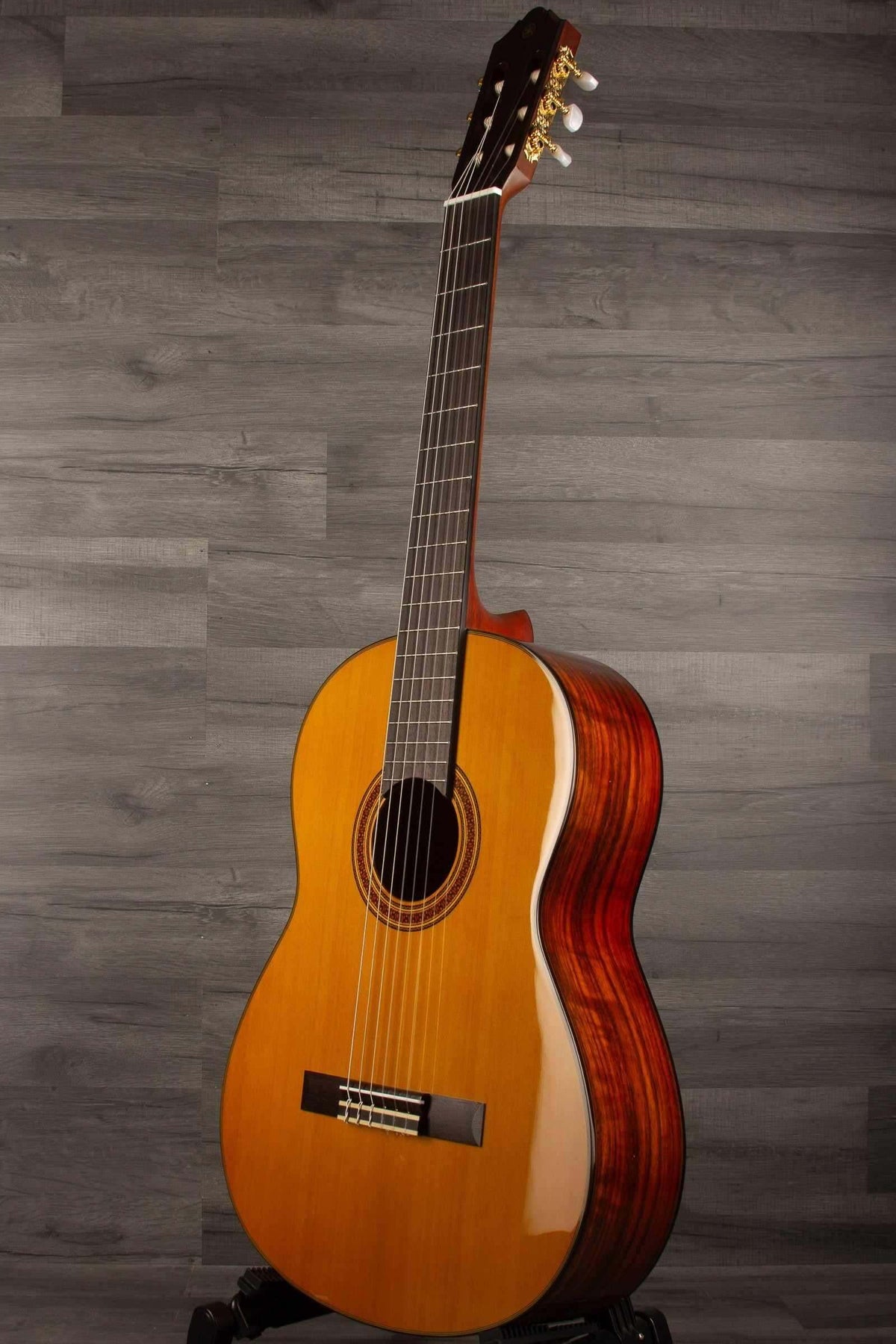 Yamaha CG162C Classical Guitar - MusicStreet