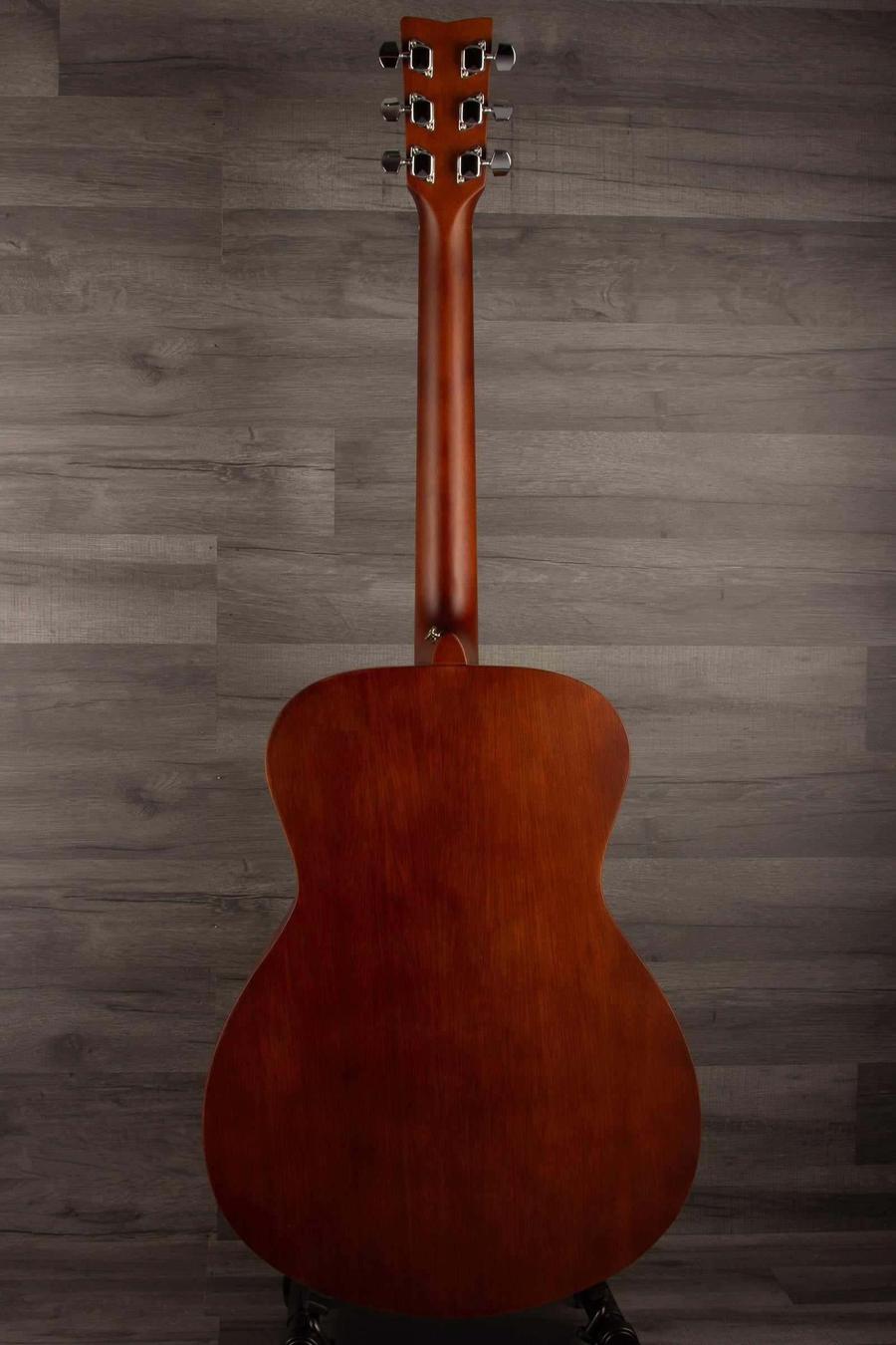 Back view of Yamaha FS400 Natural Satin acoustic guitar showcasing its smooth finish and concert body design.