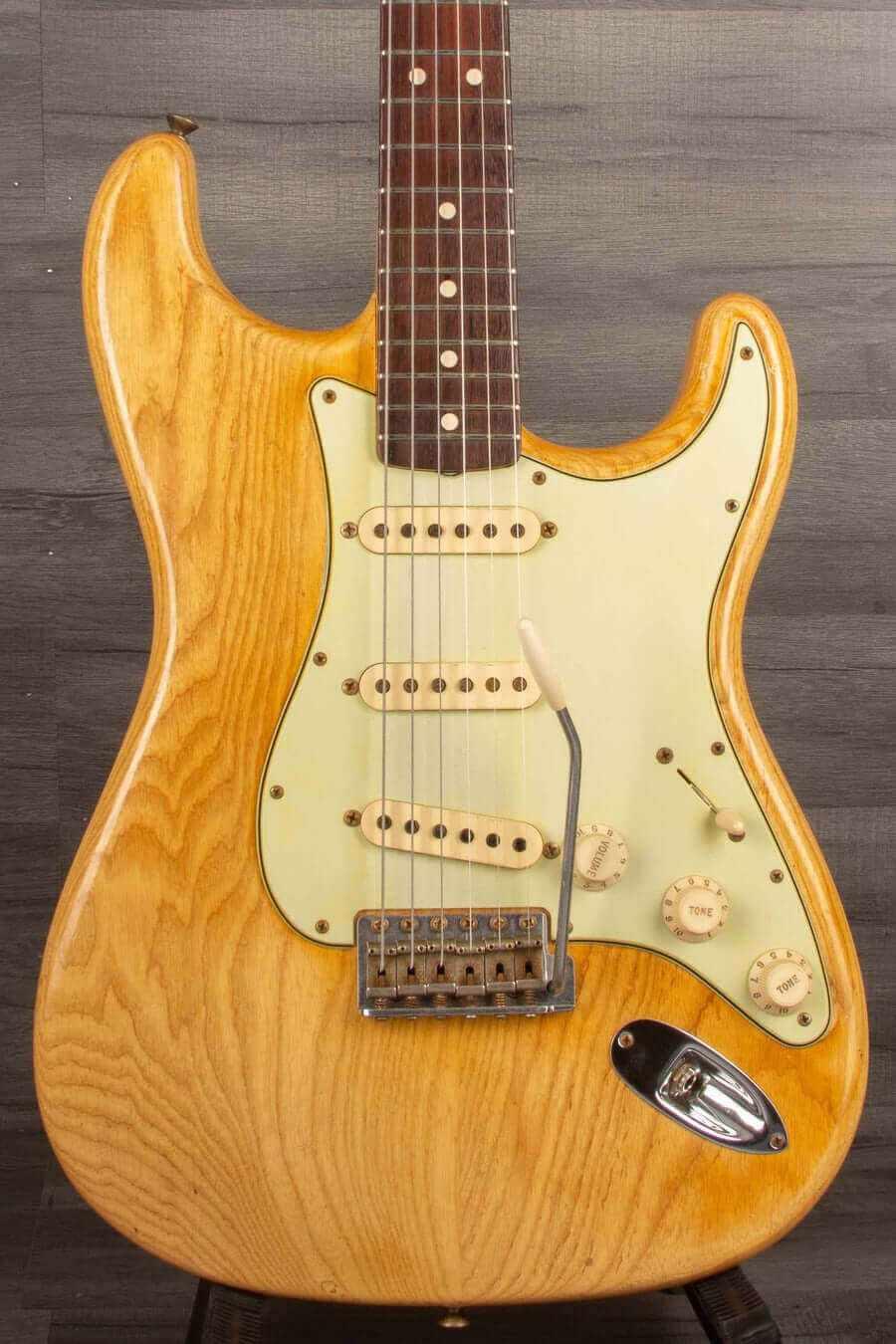 USED - Fender Custom Shop '63 Stratocaster Aged Relic Natural Ash